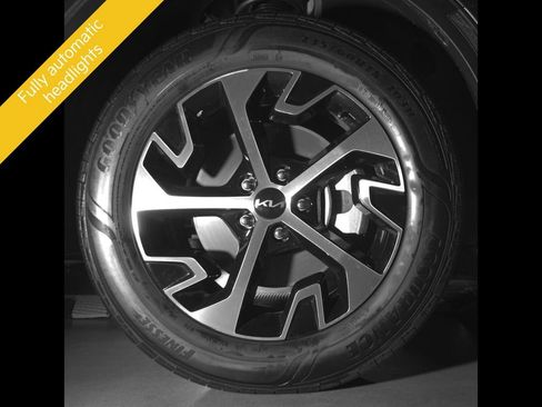 Certified 2024 Kia Sportage EX AWD/4WD image 11