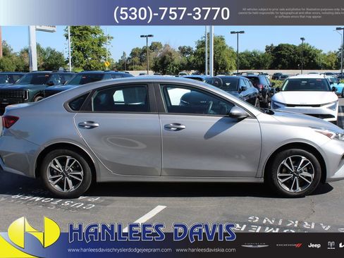 Used 2023 Kia Forte LXS w/ LXS Technology Package FWD image 6