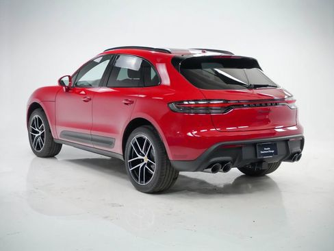 Certified 2025 Porsche Macan S AWD/4WD image 3