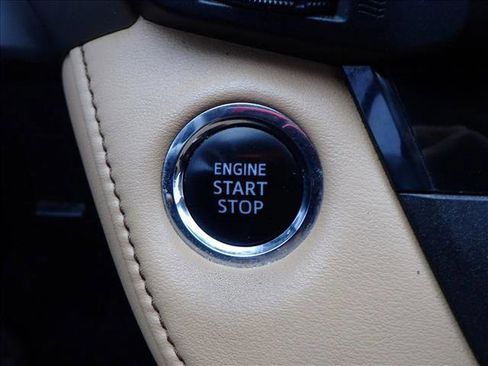 Used 2018 Toyota RAV4 XLE image 22