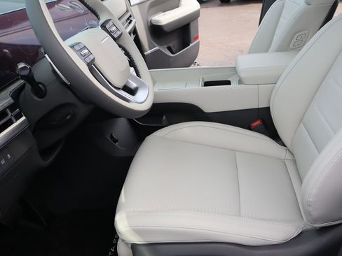 New 2025 Hyundai Santa Fe Calligraphy image 17