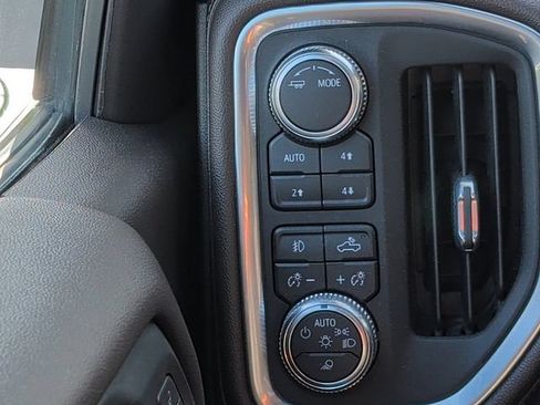Used 2022 GMC Sierra 1500 Denali w/ Driver Alert Package II AWD/4WD image 25