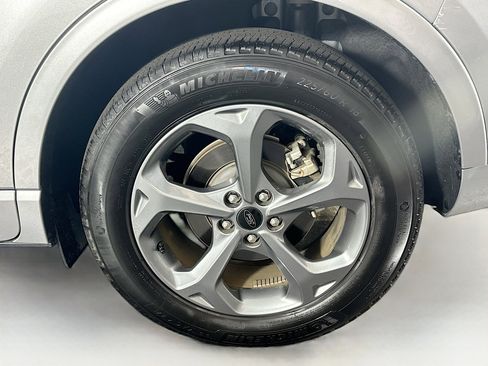 Used 2024 Ford Escape ST-Line image 11