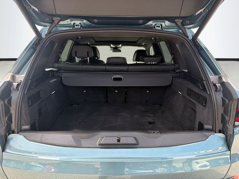 Used 2025 BMW X5 xDrive50e image 13