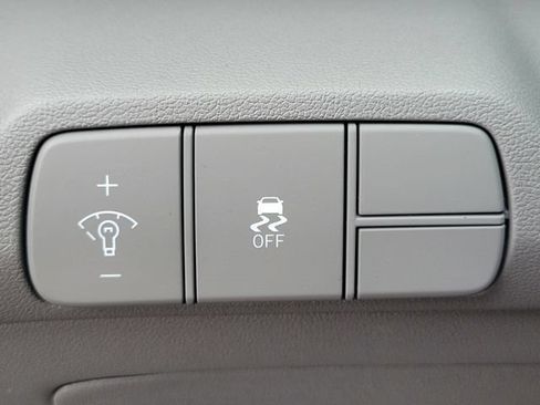 New 2026 Hyundai Elantra Sport FWD image 19