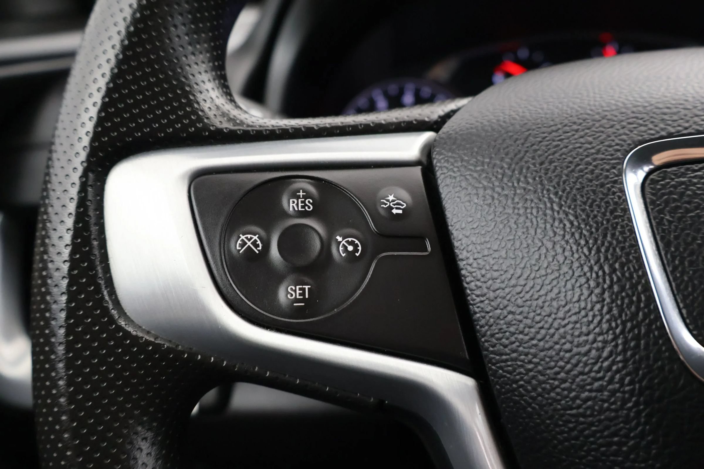 Used 2024 GMC Terrain SLE AWD/4WD image 22