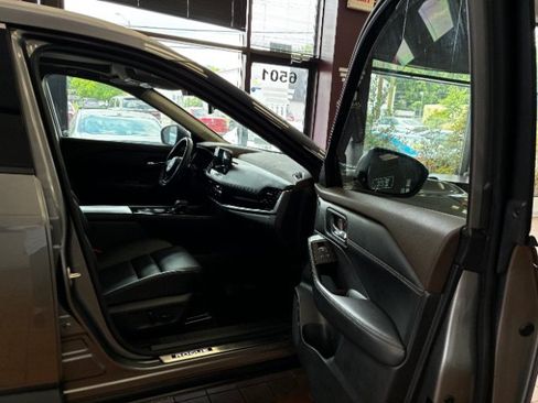 Used 2023 Nissan Rogue SL w/ SL Premium Package FWD image 31