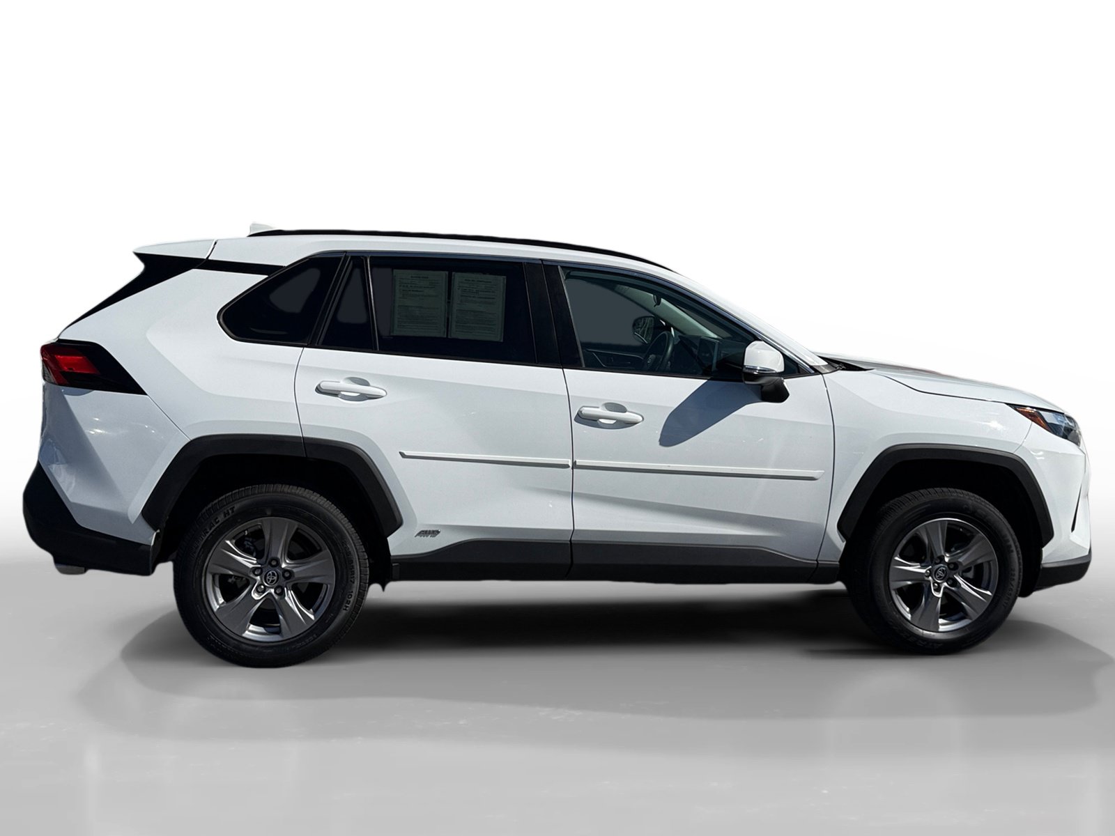Used 2024 Toyota RAV4 LE AWD/4WD image 6
