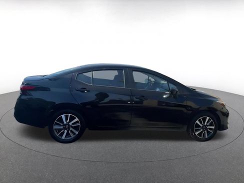 Used 2025 Nissan Versa SV FWD image 15