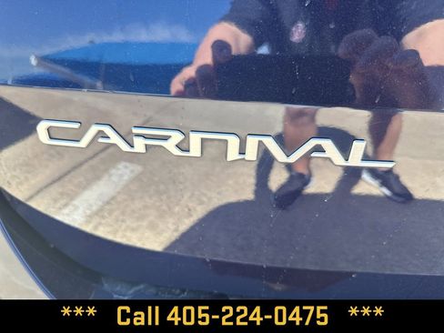 Used 2024 Kia Carnival LX image 13