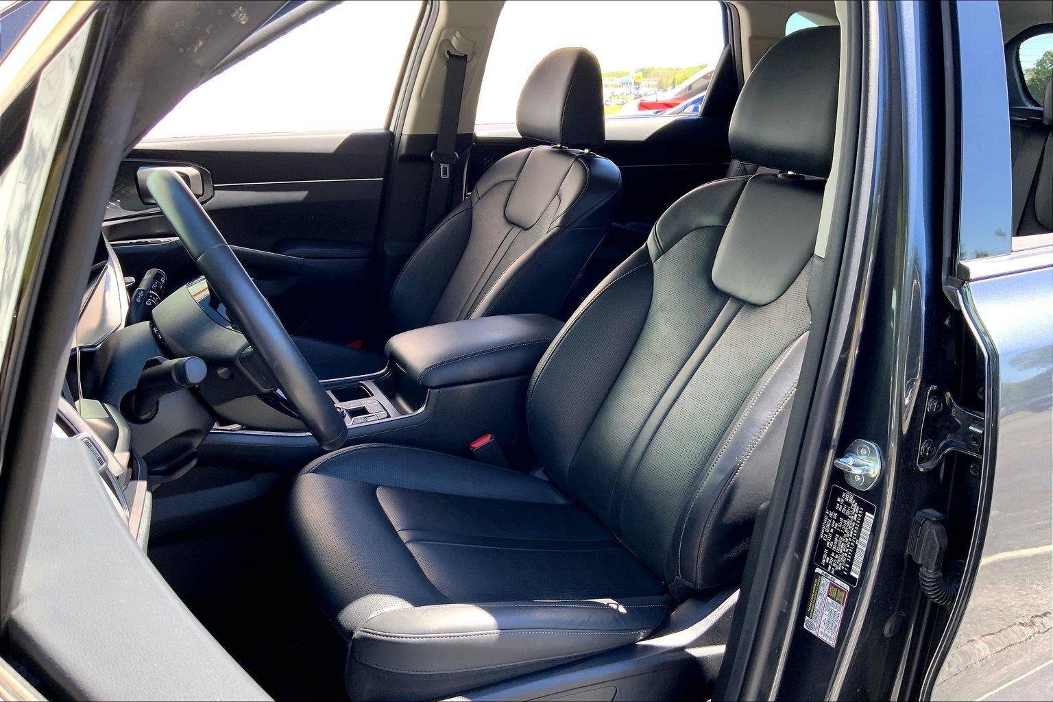 Used 2024 Kia Sorento S AWD/4WD image 23