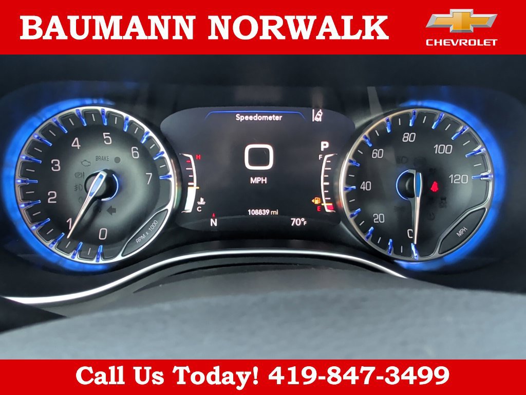 Used 2018 Chrysler Pacifica Touring-L w/ Advanced Safetytec Group FWD image 22
