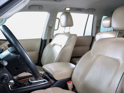 Used 2022 Nissan Armada SL w/ Captain's Chairs Package image 25