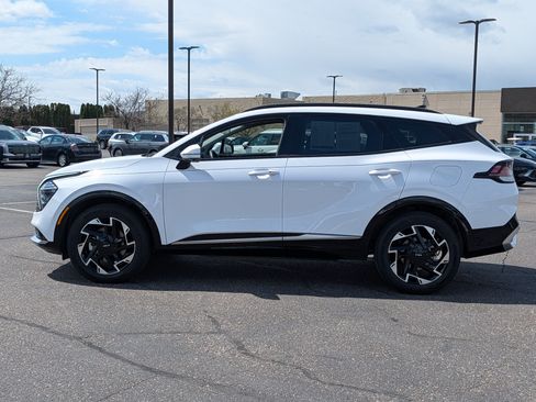 Used 2025 Kia Sportage SX AWD/4WD image 2