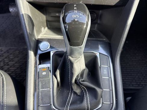Used 2023 Volkswagen Tiguan SE FWD image 15