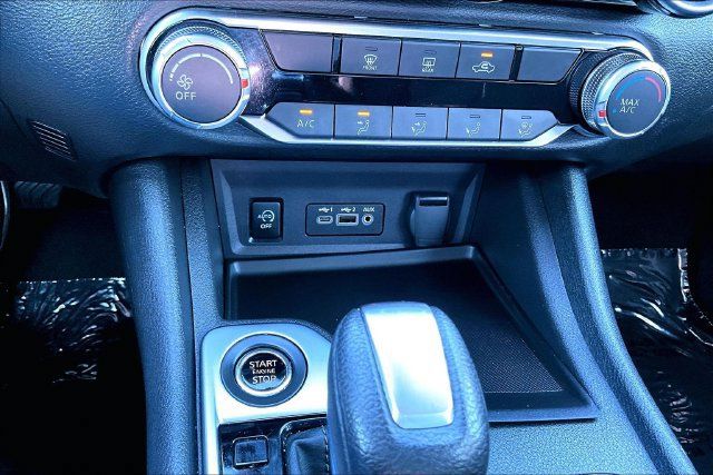 Used 2024 Nissan Sentra SV FWD image 15