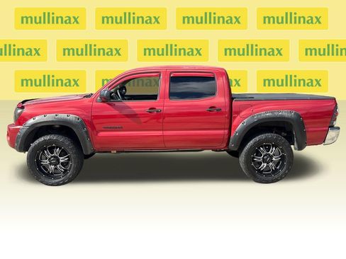 Used 2011 Toyota Tacoma PreRunner w/ SR5 Pkg #2 RWD image 11