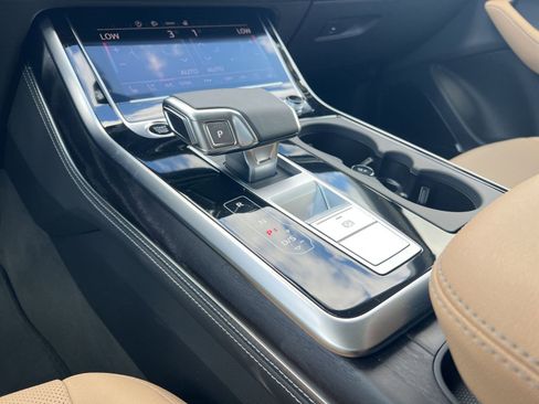 New 2026 Audi Q7 3.0T Premium Plus AWD/4WD image 18