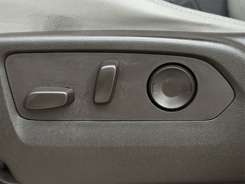 Used 2021 Chevrolet Tahoe Z71 image 26