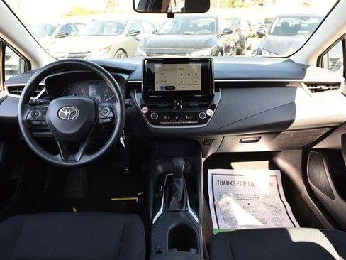 Used 2024 Toyota Corolla LE image 8