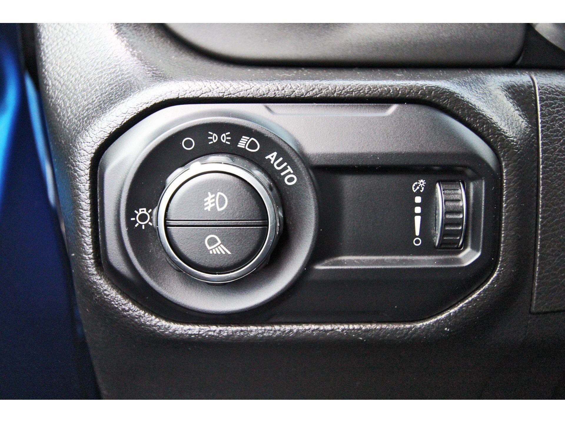 Used 2023 Jeep Gladiator Sport AWD/4WD image 22