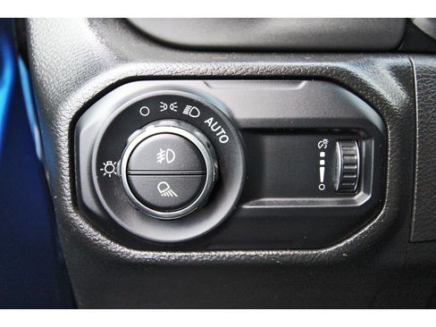 Used 2023 Jeep Gladiator Sport AWD/4WD image 22