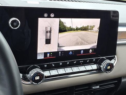 Used 2023 GMC Canyon Denali AWD/4WD image 15
