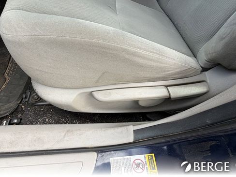 Used 2011 Toyota Corolla LE image 18