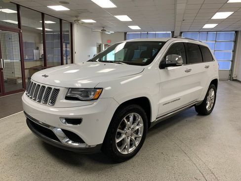 Used 2016 Jeep Grand Cherokee Summit AWD/4WD image 3