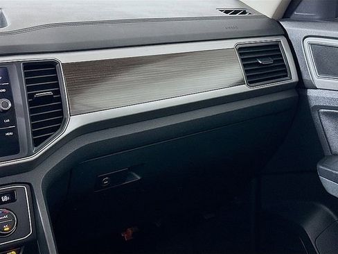 Used 2019 Volkswagen Atlas SE w/ Panoramic Sunroof Package AWD/4WD image 24