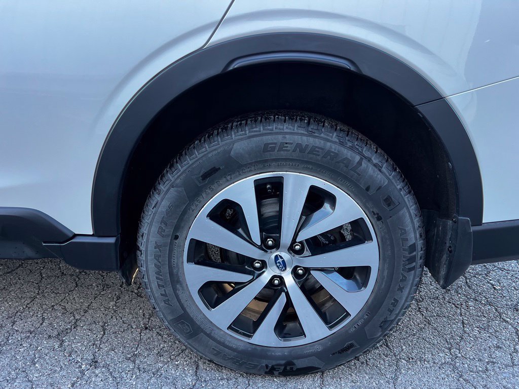 Used 2020 Subaru Outback Premium AWD/4WD image 11
