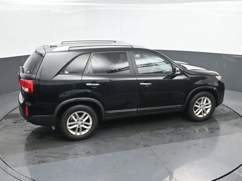 Used 2015 Kia Sorento LX image 35