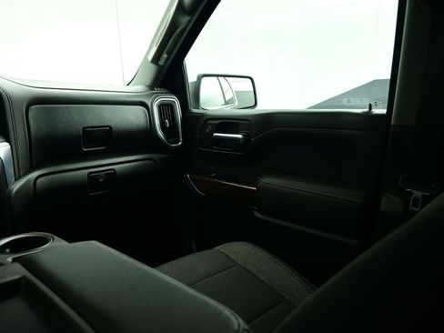 Used 2019 GMC Sierra 1500 SLE w/ SLE Value Package image 42