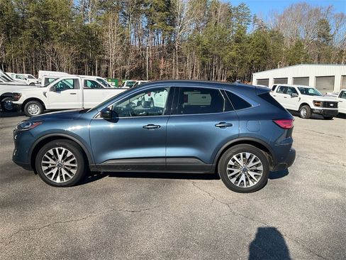 Used 2020 Ford Escape Titanium w/ Titanium Premium Package 2.0 image 8