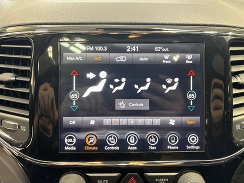Used 2020 Jeep Grand Cherokee Altitude AWD/4WD image 19