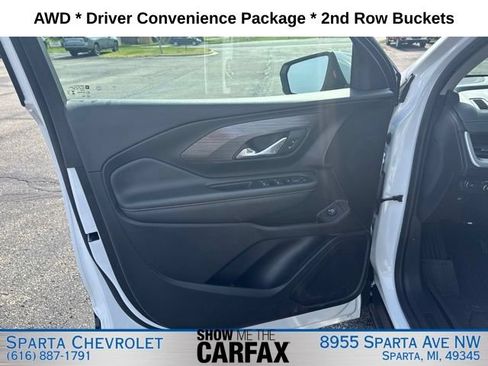 Used 2024 GMC Terrain SLE w/ Driver Convenience Package AWD/4WD image 11