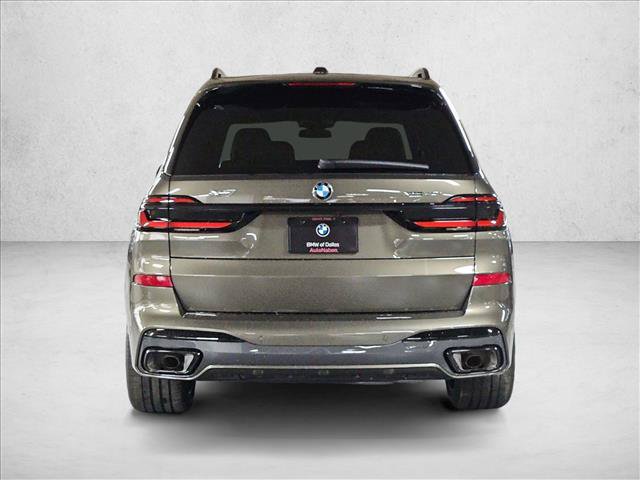 Used 2027 BMW X7 xDrive40i w/ M Sport Package AWD/4WD image 8