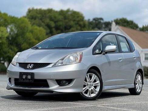 Used 2011 Honda Fit Sport image 1