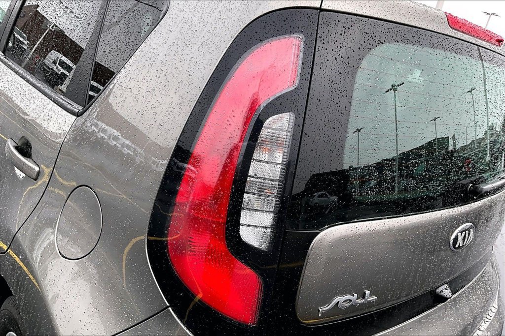 Used 2019 Kia Soul FWD image 27