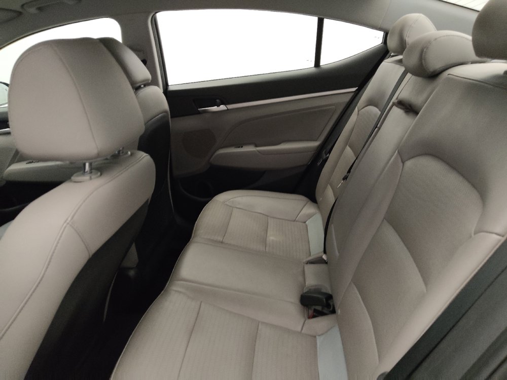 Used 2020 Hyundai Elantra Limited FWD image 18