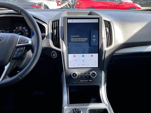 Used 2023 Ford Edge SEL w/ Sport Appearance Package image 7