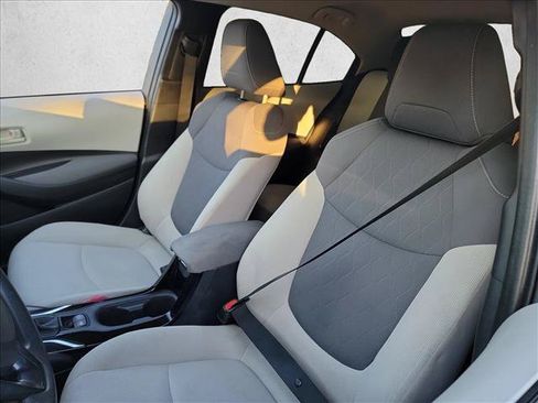 Used 2022 Toyota Corolla LE w/ LE Convenience Package FWD image 10