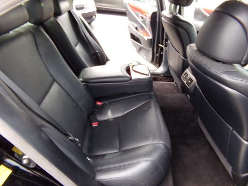 Used 2010 Lexus LS 460 AWD image 19