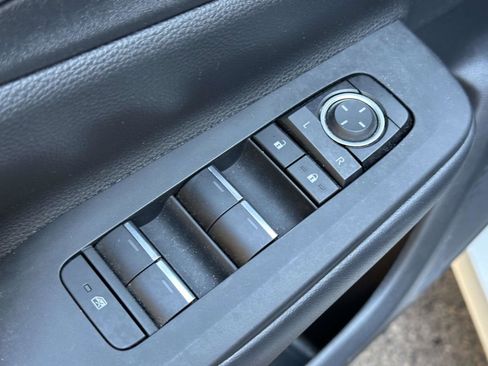 Used 2024 Toyota Prius Prime image 19