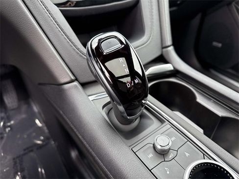 Used 2024 Cadillac XT5 Premium Luxury image 25