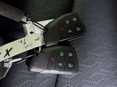 Used 2025 Chevrolet Equinox RS w/ Safety and Technology Package AWD/4WD image 34