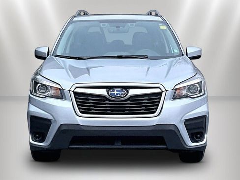 Used 2020 Subaru Forester Premium image 2