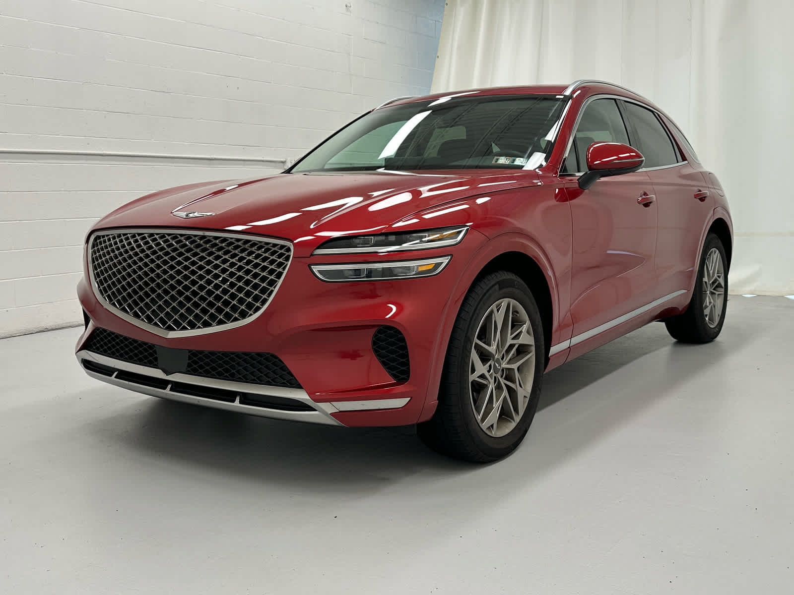 Used 2025 Genesis GV70 2.5T AWD/4WD image 4