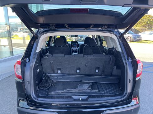 Used 2019 Subaru Ascent Premium image 8
