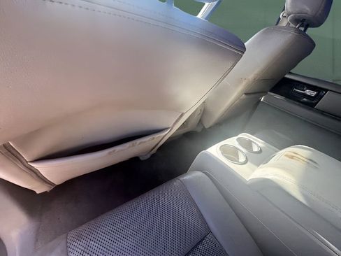 Used 2010 Lincoln Navigator 4WD image 16